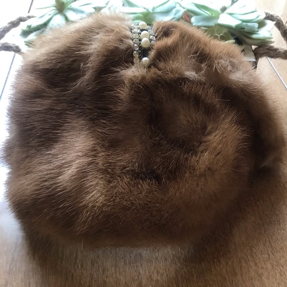 Real fur Pillbox - Picture 3 of 4